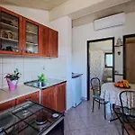 1 Bedroom Pet Friendly In *