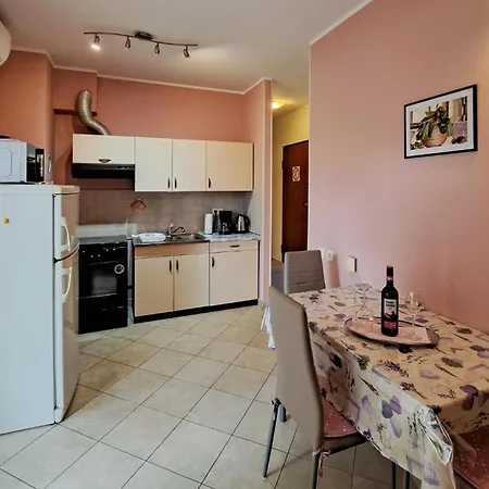 Apartment In With Wifi *